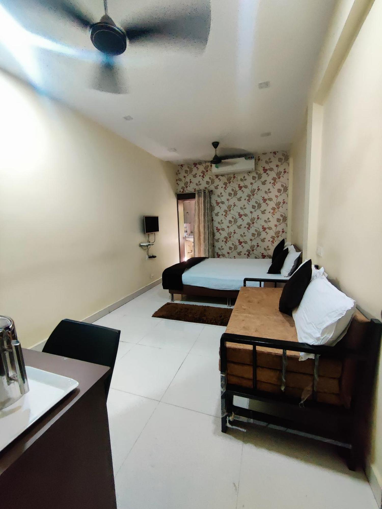 נאגפור Gulmohar - By Mansi Service Apartment מראה חיצוני תמונה